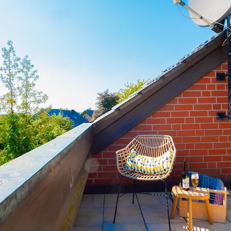 Hillside View Apartment